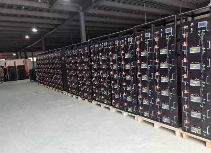 ESS 10 jaar Levensduur Buitenbatterijkas 1MWh 5MWh 10MWh 20ft 40ft Container Zonnebatterij Energieopslag Systeem